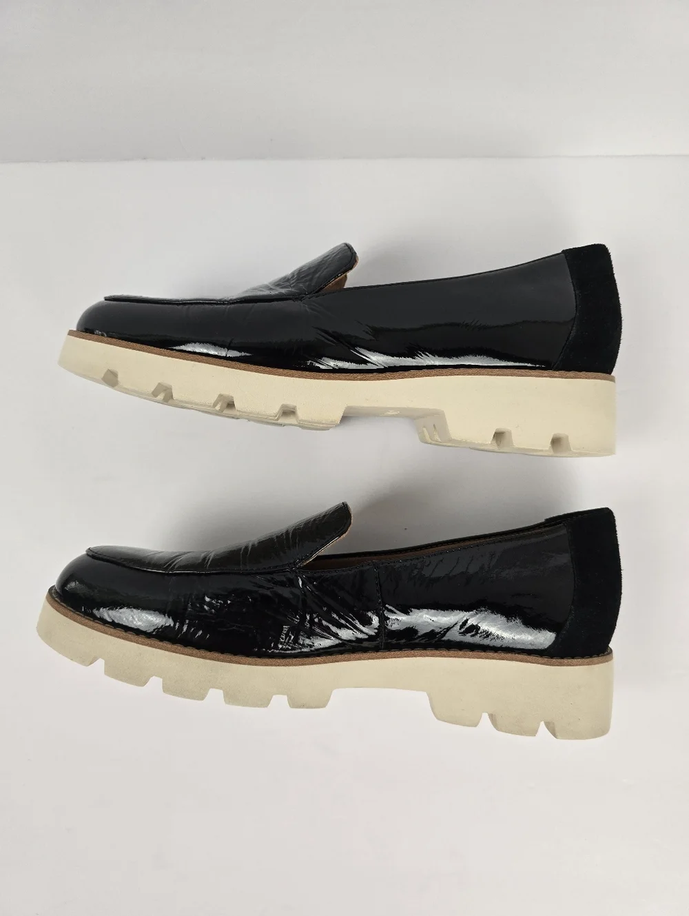 Vionic black patent